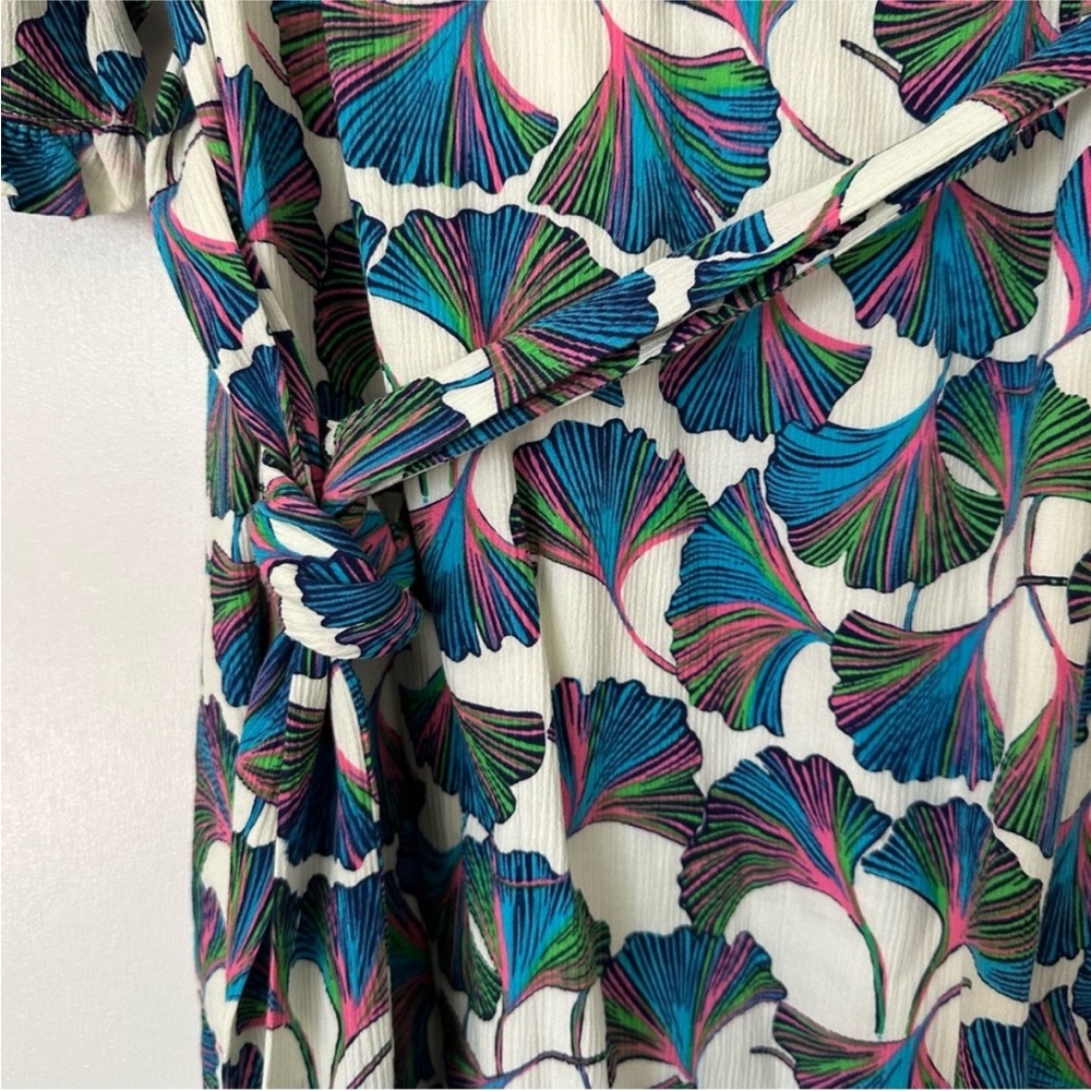 Lilly Pulitzer White Dress with Blue, Green & Purple Leaf Print - Picture 4 of 5